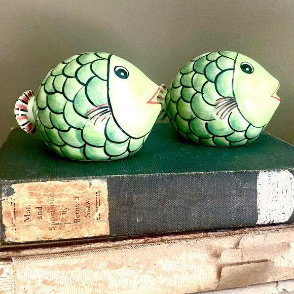 Andrea by Sadek puffer fish salt and pepper shakers - Picture 1 of 1